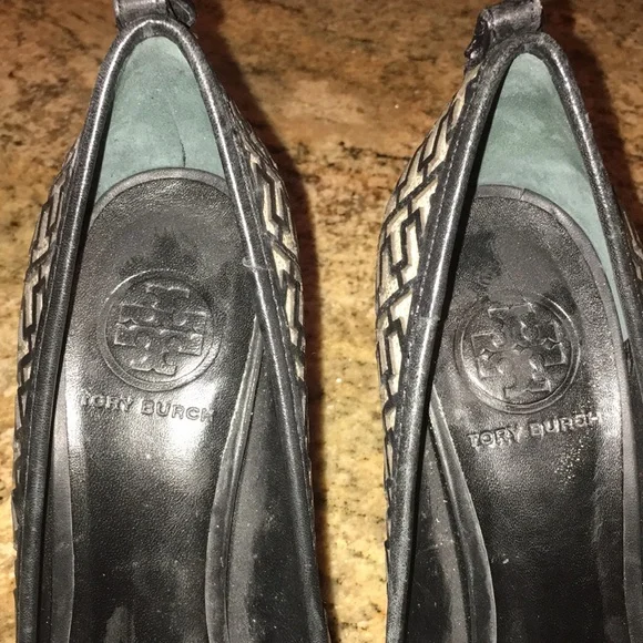 Tory Burch Reagan Heels Open Toe Stilettos Black/Cream - Size 9 - Picture 8 of 16